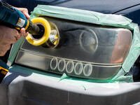 Набір для абразивного відновлення і захисту фар Meguiar's G2980 Heavy Duty Headlight Restoration Kit - Фото 7