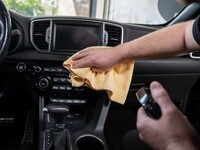 Засіб для швидкого очищення салону Meguiar's G13616 Quik Interior Detailer Cleaner, 473 мл - Фото 6