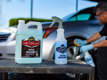 Концентрат для догляду за пластиком і вінілом Meguiar's D17001 Detailer Hyper Dressing, 3.78 л