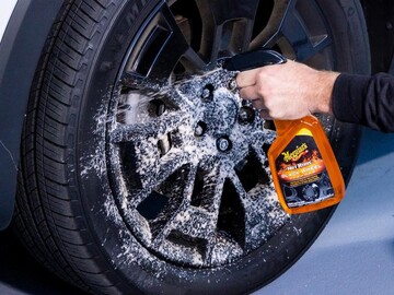 Очищувач для чорних дисків Meguiar's G230524 Hot Rims Black Wheel Cleaner, 709 мл