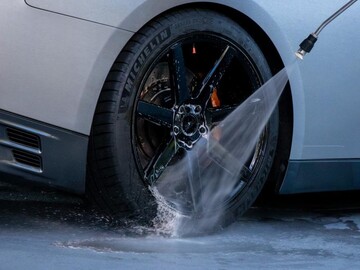 Очищувач для чорних дисків Meguiar's G230524 Hot Rims Black Wheel Cleaner, 709 мл