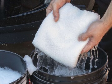 Рукавиця мікрофіброва для мийки Meguiar's X3002EU Microfiber Wash Mitt, 19 х 29 см