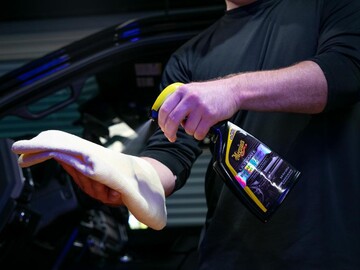 Засіб для догляду за салоном Meguiar's G220216 Ultimate Insane Shine Protectant, 473 мл